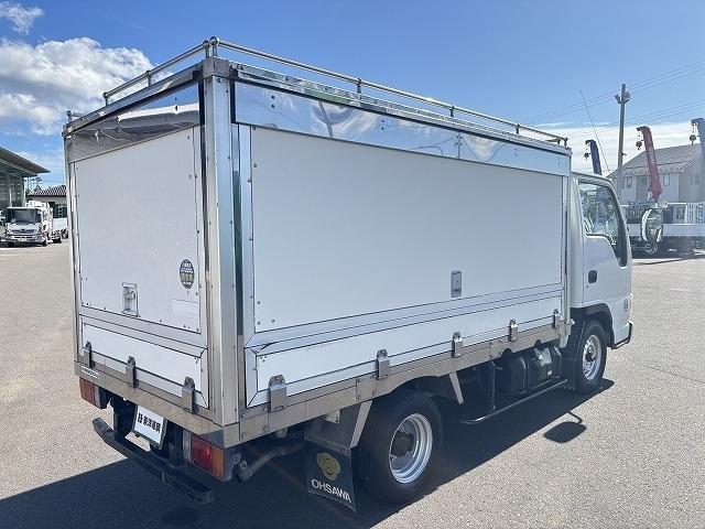 エルフトラック 移動販売車 積載1.6t 冷蔵ショーケース付 -20℃設定(-14℃まで確認済み) 商品棚付 給水蛇口付 5速ミッション 走行5.1万km 燃焼不要♪(5枚目)