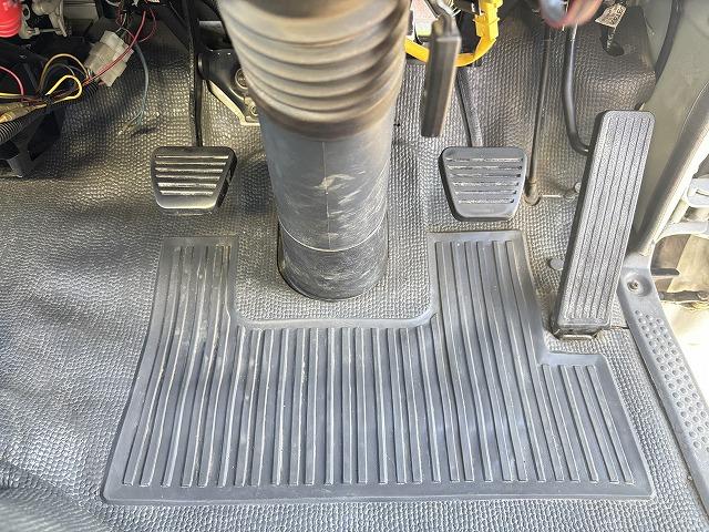 エルフトラック 移動販売車 積載1.6t 冷蔵ショーケース付 -20℃設定(-14℃まで確認済み) 商品棚付 給水蛇口付 5速ミッション 走行5.1万km 燃焼不要♪(22枚目)