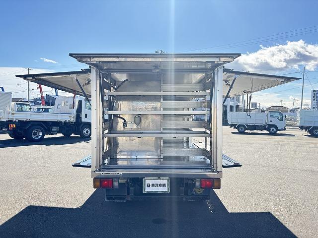 エルフトラック 移動販売車 積載1.6t 冷蔵ショーケース付 -20℃設定(-14℃まで確認済み) 商品棚付 給水蛇口付 5速ミッション 走行5.1万km 燃焼不要♪(32枚目)
