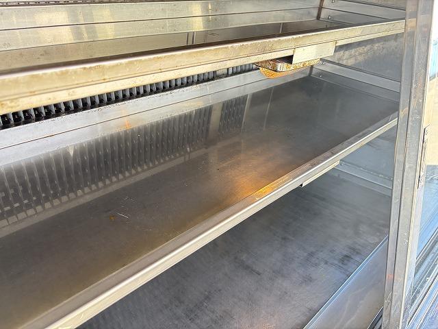 エルフトラック 移動販売車 積載1.6t 冷蔵ショーケース付 -20℃設定(-14℃まで確認済み) 商品棚付 給水蛇口付 5速ミッション 走行5.1万km 燃焼不要♪(35枚目)