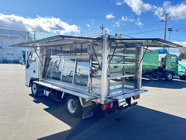 エルフトラック 移動販売車 積載1.6t 冷蔵ショーケース付 -20℃設定(-14℃まで確認済み) 商品棚付 給水蛇口付 5速ミッション 走行5.1万km 燃焼不要♪(38枚目)