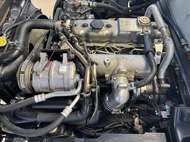 エルフトラック 移動販売車 積載1.6t 冷蔵ショーケース付 -20℃設定(-14℃まで確認済み) 商品棚付 給水蛇口付 5速ミッション 走行5.1万km 燃焼不要♪(45枚目)