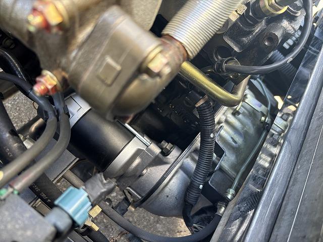 エルフトラック 移動販売車 積載1.6t 冷蔵ショーケース付 -20℃設定(-14℃まで確認済み) 商品棚付 給水蛇口付 5速ミッション 走行5.1万km 燃焼不要♪(61枚目)