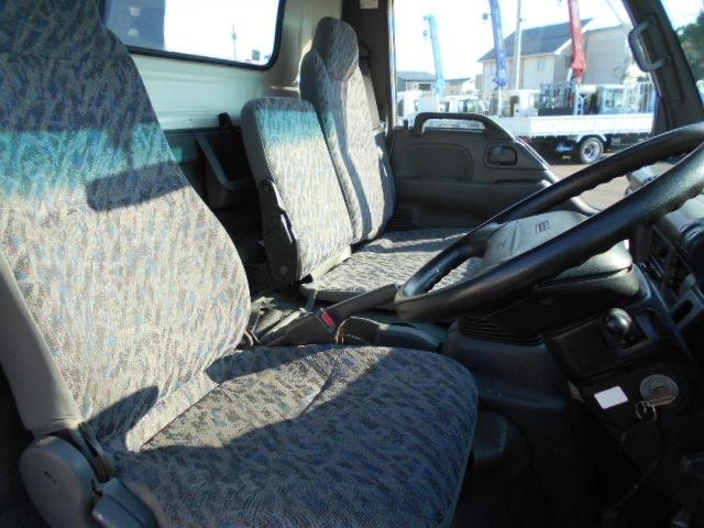 エルフトラック クレーン付き平ボディ 上物タダノ製 4段ブーム ラジコン(無線) フックイン 2.6t吊り ワイドロングボディ 荷台寸法362x193x38 荷台床木張り アオリ開閉サポート 走行6.6万km(11枚目)