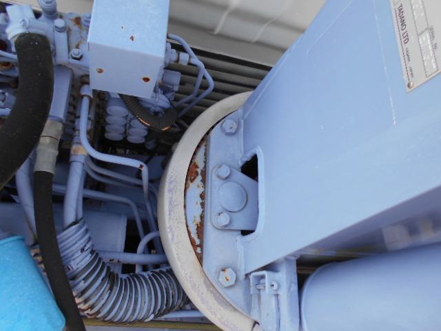 エルフトラック クレーン付き平ボディ 上物タダノ製 4段ブーム ラジコン(無線) フックイン 2.6t吊り ワイドロングボディ 荷台寸法362x193x38 荷台床木張り アオリ開閉サポート 走行6.6万km(20枚目)