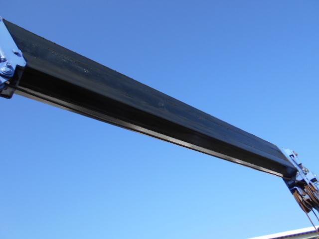 エルフトラック クレーン付き平ボディ 上物タダノ製 4段ブーム ラジコン(無線) フックイン 2.6t吊り ワイドロングボディ 荷台寸法362x193x38 荷台床木張り アオリ開閉サポート 走行6.6万km(25枚目)