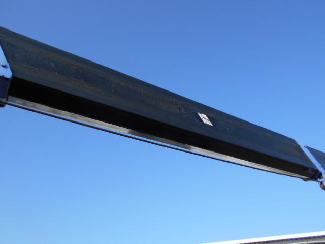 エルフトラック クレーン付き平ボディ 上物タダノ製 4段ブーム ラジコン(無線) フックイン 2.6t吊り ワイドロングボディ 荷台寸法362x193x38 荷台床木張り アオリ開閉サポート 走行6.6万km(28枚目)