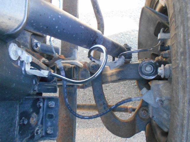 エルフトラック クレーン付き平ボディ 上物タダノ製 4段ブーム ラジコン(無線) フックイン 2.6t吊り ワイドロングボディ 荷台寸法362x193x38 荷台床木張り アオリ開閉サポート 走行6.6万km(45枚目)