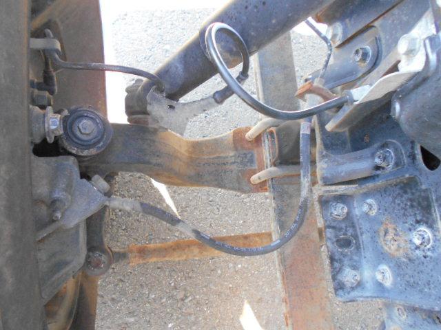 エルフトラック クレーン付き平ボディ 上物タダノ製 4段ブーム ラジコン(無線) フックイン 2.6t吊り ワイドロングボディ 荷台寸法362x193x38 荷台床木張り アオリ開閉サポート 走行6.6万km(46枚目)