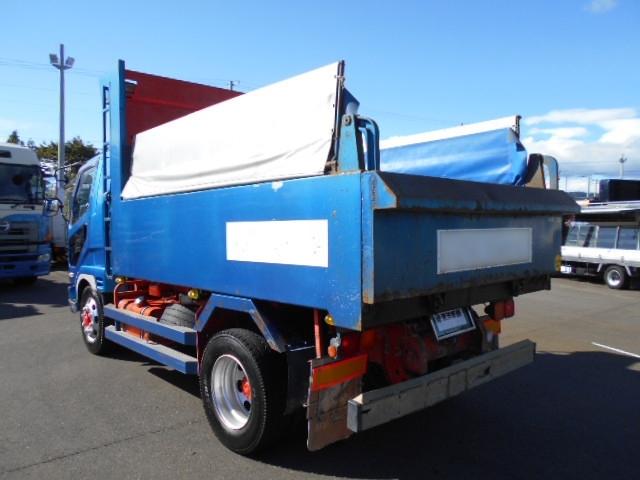 ファイター ダンプ 上物新明和製 増トン車 積載:7.2t 荷台寸法:340×215×64 電動コボレーン付 ベッド付 走行:21.1万km 6速ミッション(4枚目)
