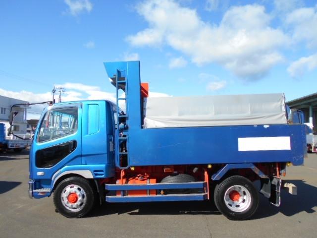 ファイター ダンプ 上物新明和製 増トン車 積載:7.2t 荷台寸法:340×215×64 電動コボレーン付 ベッド付 走行:21.1万km 6速ミッション(8枚目)