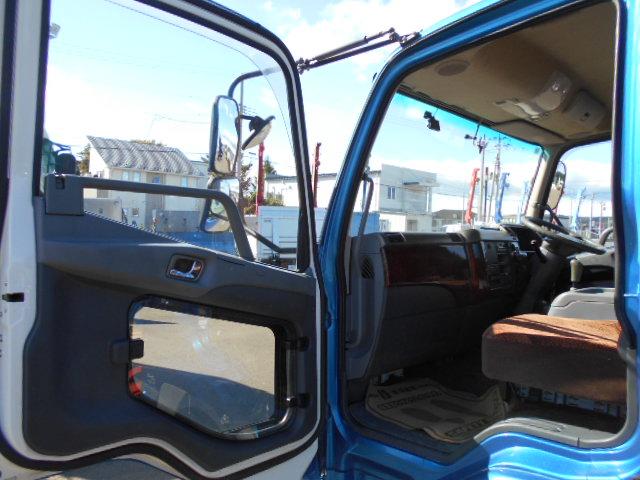 ファイター ダンプ 上物新明和製 増トン車 積載:7.2t 荷台寸法:340×215×64 電動コボレーン付 ベッド付 走行:21.1万km 6速ミッション(17枚目)