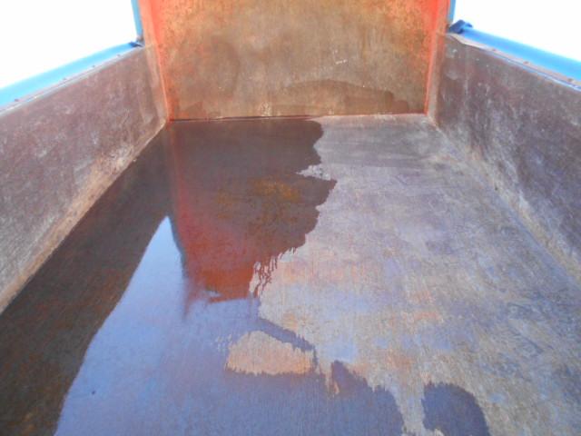 ファイター ダンプ 上物新明和製 増トン車 積載:7.2t 荷台寸法:340×215×64 電動コボレーン付 ベッド付 走行:21.1万km 6速ミッション(26枚目)