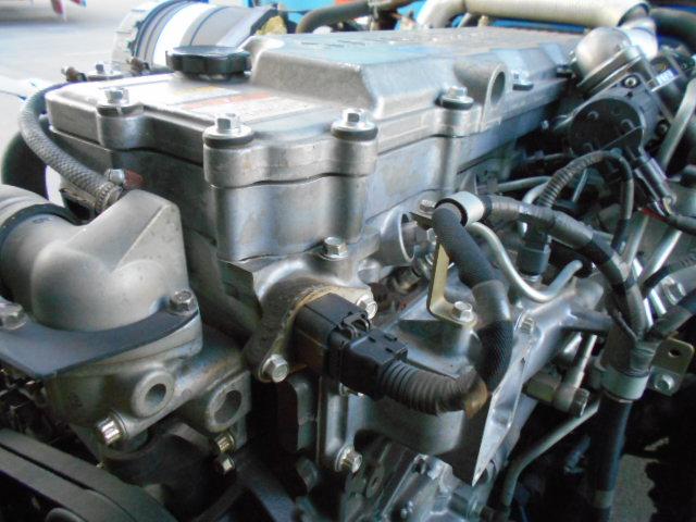 ファイター ダンプ 上物新明和製 増トン車 積載:7.2t 荷台寸法:340×215×64 電動コボレーン付 ベッド付 走行:21.1万km 6速ミッション(34枚目)