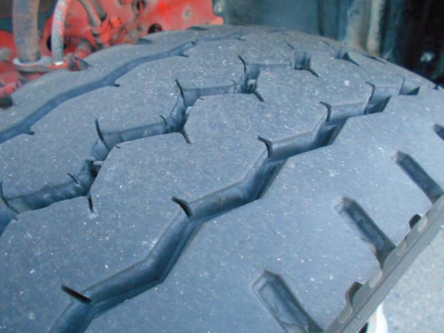 ファイター ダンプ 上物新明和製 増トン車 積載:7.2t 荷台寸法:340×215×64 電動コボレーン付 ベッド付 走行:21.1万km 6速ミッション(38枚目)