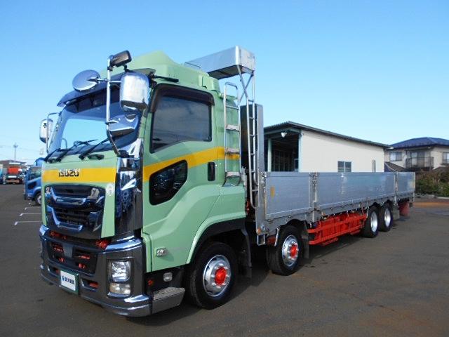 ギガ 　アルミブロック平ボディ　上物山田車体工業　４軸低床　積載１３．５ｔ　荷台寸法９５０×２４１×６８　荷台床木張り　アオリ７方開　アオリ開閉サポート　センターフック５ヶ所　スタンションホール１１ヶ所（2枚目）