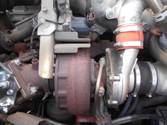 ギガ 　アルミブロック平ボディ　上物山田車体工業　４軸低床　積載１３．５ｔ　荷台寸法９５０×２４１×６８　荷台床木張り　アオリ７方開　アオリ開閉サポート　センターフック５ヶ所　スタンションホール１１ヶ所（53枚目）