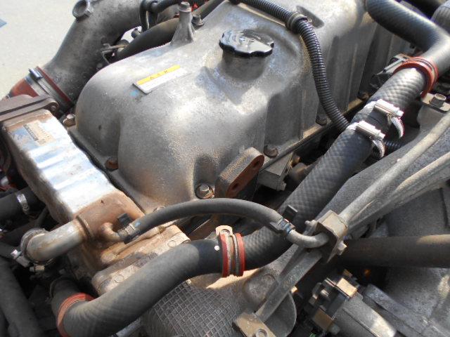 ギガ 　アルミブロック平ボディ　上物山田車体工業　４軸低床　積載１３．５ｔ　荷台寸法９５０×２４１×６８　荷台床木張り　アオリ７方開　アオリ開閉サポート　センターフック５ヶ所　スタンションホール１１ヶ所（60枚目）