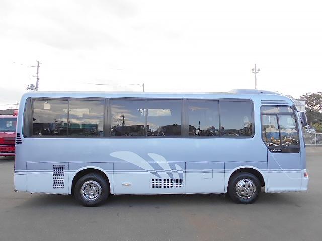 リエッセ マイクロバス 29人乗り スーパーツーリング モケットシート リクライニング機能 自動スライドドア ニーリング機能 ボトルクーラー有 総輪エアサス バックモニター ATシフト リアエンジン(4枚目)