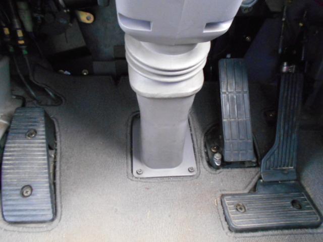 リエッセ マイクロバス 29人乗り スーパーツーリング モケットシート リクライニング機能 自動スライドドア ニーリング機能 ボトルクーラー有 総輪エアサス バックモニター ATシフト リアエンジン(20枚目)