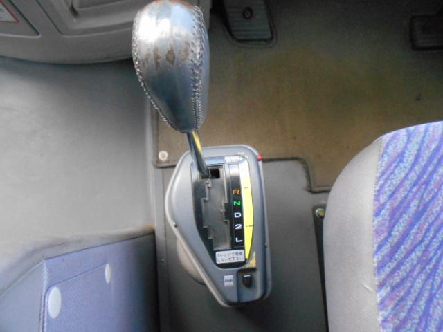 リエッセ マイクロバス 29人乗り スーパーツーリング モケットシート リクライニング機能 自動スライドドア ニーリング機能 ボトルクーラー有 総輪エアサス バックモニター ATシフト リアエンジン(23枚目)