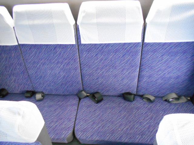 リエッセ マイクロバス 29人乗り スーパーツーリング モケットシート リクライニング機能 自動スライドドア ニーリング機能 ボトルクーラー有 総輪エアサス バックモニター ATシフト リアエンジン(27枚目)