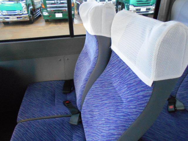 リエッセ マイクロバス 29人乗り スーパーツーリング モケットシート リクライニング機能 自動スライドドア ニーリング機能 ボトルクーラー有 総輪エアサス バックモニター ATシフト リアエンジン(38枚目)