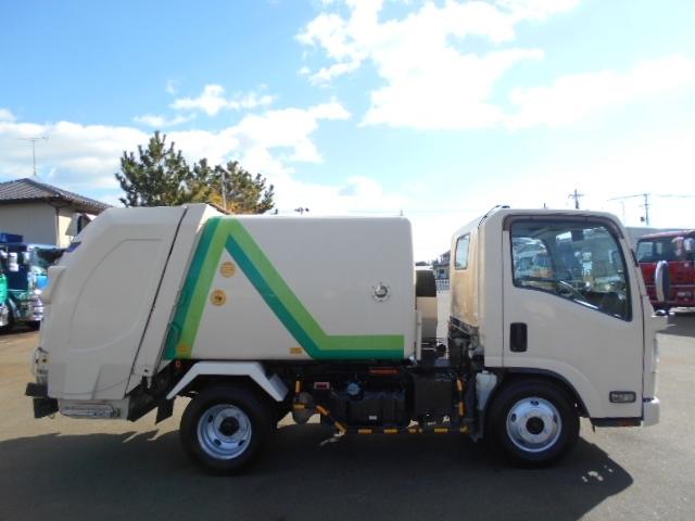 エルフトラック 塵芥車/巻込み式パッカー 上物極東製 容量4.4立米 連続スイッチ 汚水タンク 走行15.7万km 6速ミッション(4枚目)