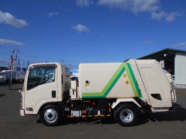 エルフトラック 塵芥車/巻込み式パッカー 上物極東製 容量4.4立米 連続スイッチ 汚水タンク 走行15.7万km 6速ミッション(5枚目)