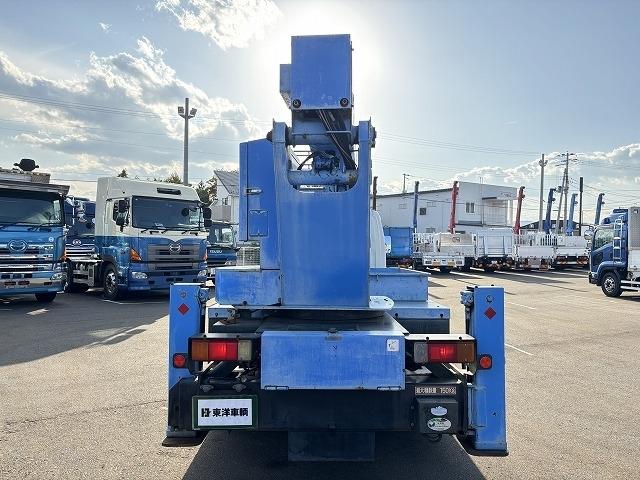 デュトロ 　高所作業車　上物アイチ製　上物型式ＳＫ１７Ａ　地上高１７．１ｍ　Ｈ型ジャッキ　鉄バケット　首振りバケット　アワーメーター２２５７ｈ　走行２．６万ｋｍ　５速ミッション（7枚目）