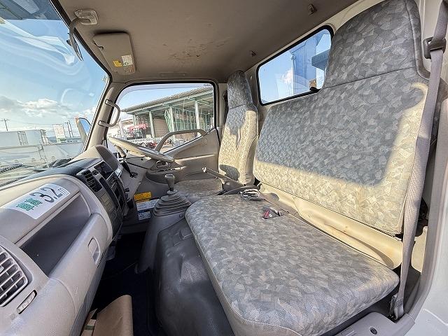 デュトロ 　高所作業車　上物アイチ製　上物型式ＳＫ１７Ａ　地上高１７．１ｍ　Ｈ型ジャッキ　鉄バケット　首振りバケット　アワーメーター２２５７ｈ　走行２．６万ｋｍ　５速ミッション（16枚目）