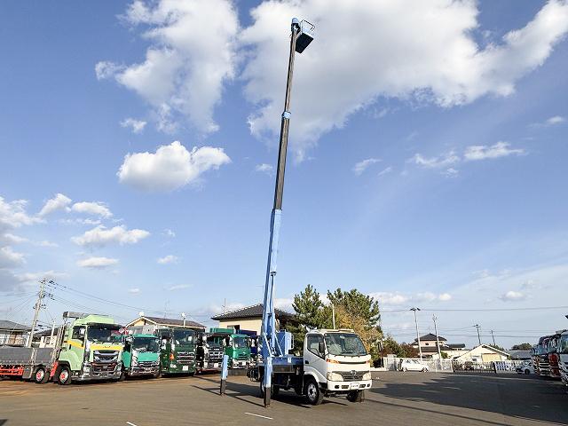 デュトロ 　高所作業車　上物アイチ製　上物型式ＳＫ１７Ａ　地上高１７．１ｍ　Ｈ型ジャッキ　鉄バケット　首振りバケット　アワーメーター２２５７ｈ　走行２．６万ｋｍ　５速ミッション（55枚目）