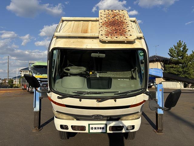 デュトロ 　高所作業車　上物アイチ製　上物型式ＳＫ１７Ａ　地上高１７．１ｍ　Ｈ型ジャッキ　鉄バケット　首振りバケット　アワーメーター２２５７ｈ　走行２．６万ｋｍ　５速ミッション（63枚目）