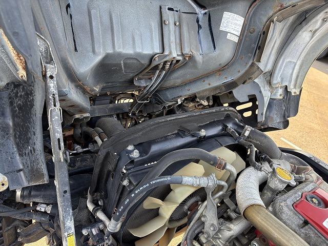 デュトロ 　高所作業車　上物アイチ製　上物型式ＳＫ１７Ａ　地上高１７．１ｍ　Ｈ型ジャッキ　鉄バケット　首振りバケット　アワーメーター２２５７ｈ　走行２．６万ｋｍ　５速ミッション（66枚目）