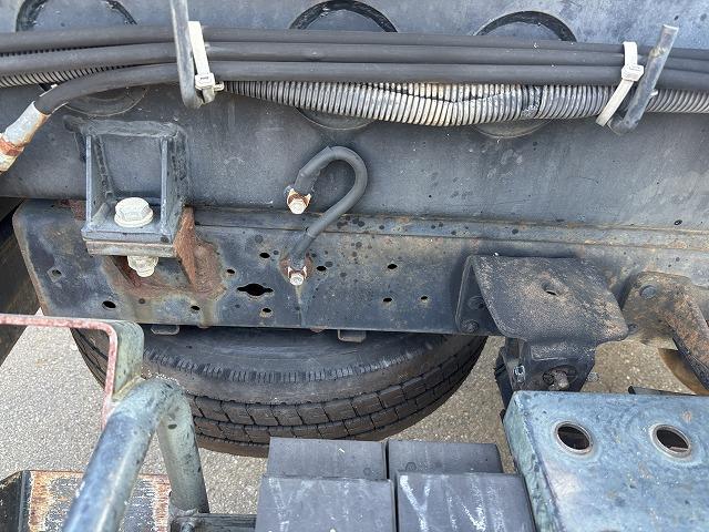 デュトロ 　高所作業車　上物アイチ製　上物型式ＳＫ１７Ａ　地上高１７．１ｍ　Ｈ型ジャッキ　鉄バケット　首振りバケット　アワーメーター２２５７ｈ　走行２．６万ｋｍ　５速ミッション（72枚目）