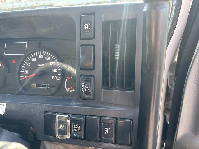 エルフトラック ローダーダンプ 上物花見台製 積載3t 荷台寸法306×160×36 荷台床鉄板張り アオリ3方開 シートキャリア付 150馬力 6速ミッション 走行8.6万km(29枚目)