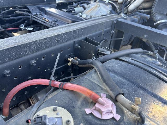 エルフトラック ローダーダンプ 上物花見台製 積載3t 荷台寸法306×160×36 荷台床鉄板張り アオリ3方開 シートキャリア付 150馬力 6速ミッション 走行8.6万km(72枚目)