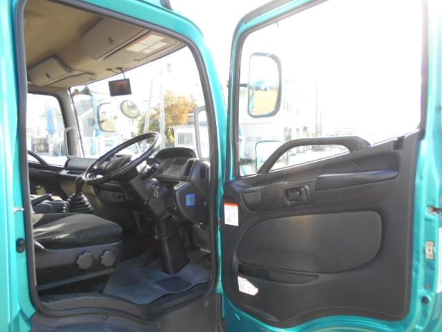 ヒノレンジャー 　冷蔵冷凍ウイング　上物東プレ製　－３０℃設定　積載２．３ｔ　ワイドボディ　荷台寸法６２２×２３８×２２０　荷台床アルミ縞板　ラッシングレール２段　内フック５対　アオリ開閉サポート　走行６６万ｋｍ（10枚目）