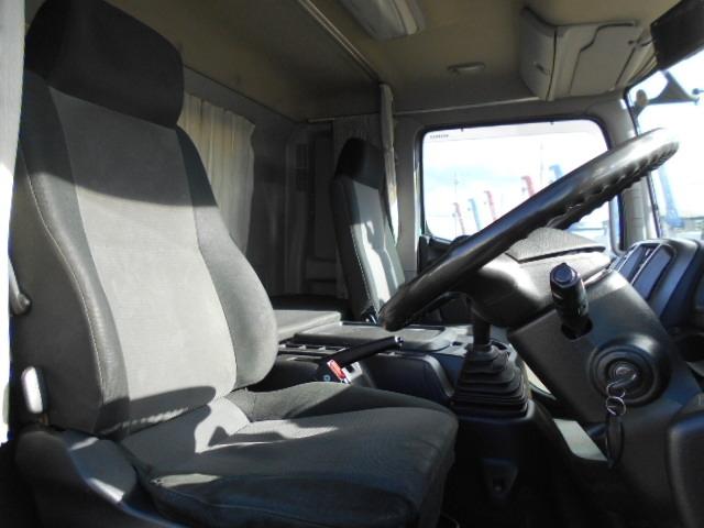 ヒノレンジャー 　冷蔵冷凍ウイング　上物東プレ製　－３０℃設定　積載２．３ｔ　ワイドボディ　荷台寸法６２２×２３８×２２０　荷台床アルミ縞板　ラッシングレール２段　内フック５対　アオリ開閉サポート　走行６６万ｋｍ（11枚目）