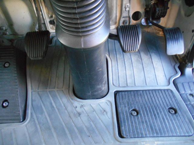 ヒノレンジャー 　冷蔵冷凍ウイング　上物東プレ製　－３０℃設定　積載２．３ｔ　ワイドボディ　荷台寸法６２２×２３８×２２０　荷台床アルミ縞板　ラッシングレール２段　内フック５対　アオリ開閉サポート　走行６６万ｋｍ（22枚目）