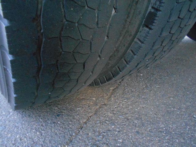 ヒノレンジャー 　冷蔵冷凍ウイング　上物東プレ製　－３０℃設定　積載２．３ｔ　ワイドボディ　荷台寸法６２２×２３８×２２０　荷台床アルミ縞板　ラッシングレール２段　内フック５対　アオリ開閉サポート　走行６６万ｋｍ（45枚目）