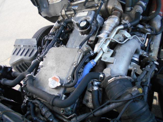 ヒノレンジャー 　冷蔵冷凍ウイング　上物東プレ製　－３０℃設定　積載２．３ｔ　ワイドボディ　荷台寸法６２２×２３８×２２０　荷台床アルミ縞板　ラッシングレール２段　内フック５対　アオリ開閉サポート　走行６６万ｋｍ（48枚目）