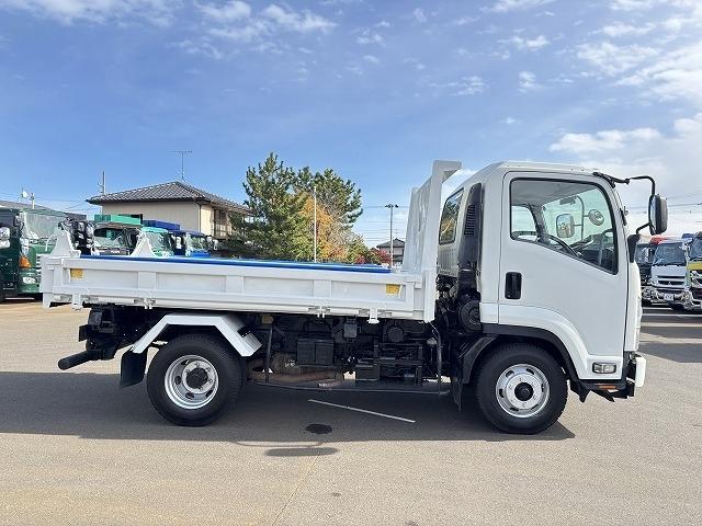 フォワード 　３転ダンプ　上物極東開発製　積載３．４５ｔ　荷台寸法３４１×２０６×３１　右側電動サイドゲート付　コボレーン付　走行７．４万ｋｍ　６速ミッション（4枚目）