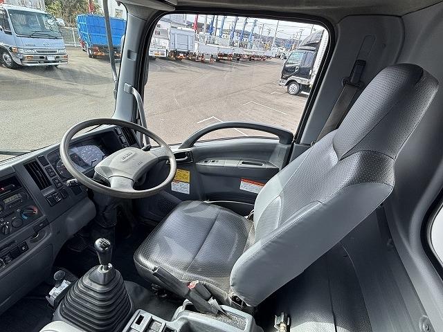 フォワード 　３転ダンプ　上物極東開発製　積載３．４５ｔ　荷台寸法３４１×２０６×３１　右側電動サイドゲート付　コボレーン付　走行７．４万ｋｍ　６速ミッション（12枚目）