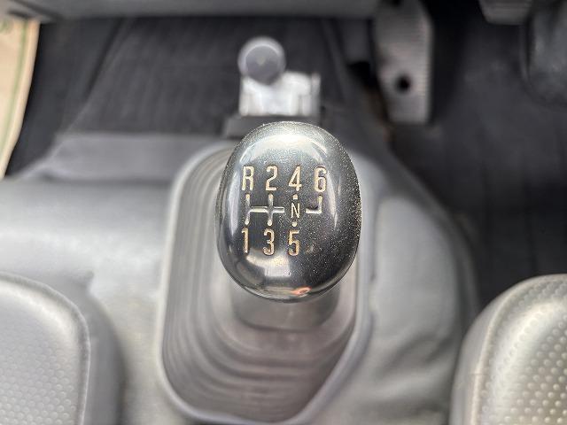 フォワード 　３転ダンプ　上物極東開発製　積載３．４５ｔ　荷台寸法３４１×２０６×３１　右側電動サイドゲート付　コボレーン付　走行７．４万ｋｍ　６速ミッション（15枚目）