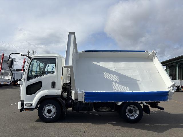 フォワード 　３転ダンプ　上物極東開発製　積載３．４５ｔ　荷台寸法３４１×２０６×３１　右側電動サイドゲート付　コボレーン付　走行７．４万ｋｍ　６速ミッション（28枚目）