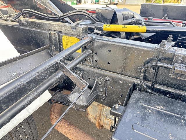 フォワード 　３転ダンプ　上物極東開発製　積載３．４５ｔ　荷台寸法３４１×２０６×３１　右側電動サイドゲート付　コボレーン付　走行７．４万ｋｍ　６速ミッション（70枚目）