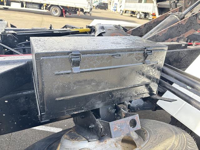 フォワード 　３転ダンプ　上物極東開発製　積載３．４５ｔ　荷台寸法３４１×２０６×３１　右側電動サイドゲート付　コボレーン付　走行７．４万ｋｍ　６速ミッション（74枚目）