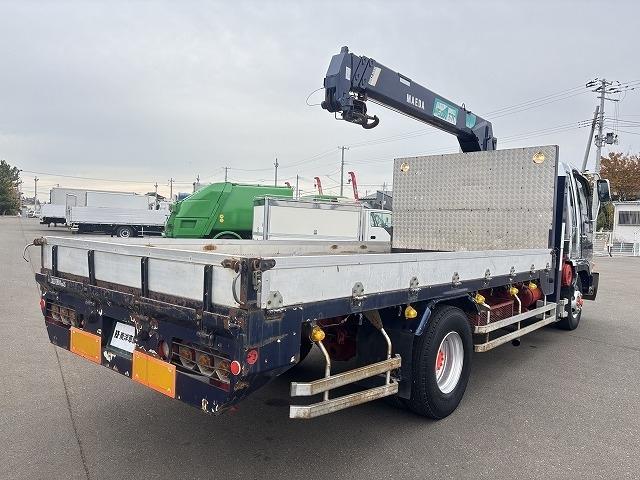 ヒノレンジャー 　クレーン付ハイジャッキ　上物前田製　３段ブーム　２．９ｔ吊り　フックイン　ロングジャッキ　荷台寸法４５９×２１０×１９　荷台床板張り　積載２．５ｔ　フルタイム４ＷＤ♪　生エンジン（4枚目）