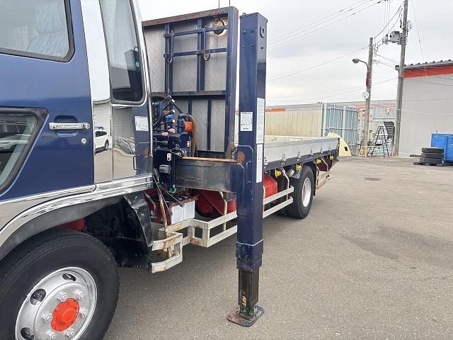 ヒノレンジャー 　クレーン付ハイジャッキ　上物前田製　３段ブーム　２．９ｔ吊り　フックイン　ロングジャッキ　荷台寸法４５９×２１０×１９　荷台床板張り　積載２．５ｔ　フルタイム４ＷＤ♪　生エンジン（32枚目）